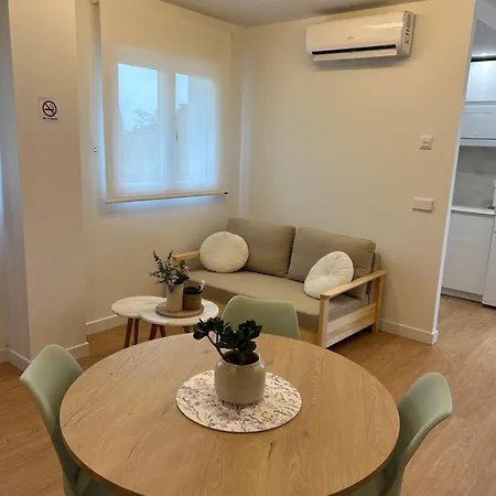 Altamira 216 Urban Appartement *